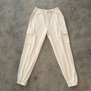 Vuori women’s cargo joggers small